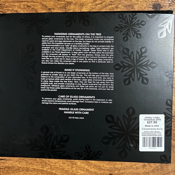 The Christmas Shoppe~ 12 Days Of Christmas Red & Gold Round Ornaments (New) - Picture 9 of 10